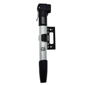 Six Peaks Mini Cykelpumpe med beslag, kompatibel med Presta- og Schrader-ventiler og maksimal kapacitet p� 75 PSI.